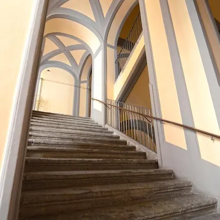 Pizzofalcone Apartment Naples