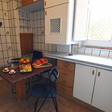 Pizzofalcone Apartment